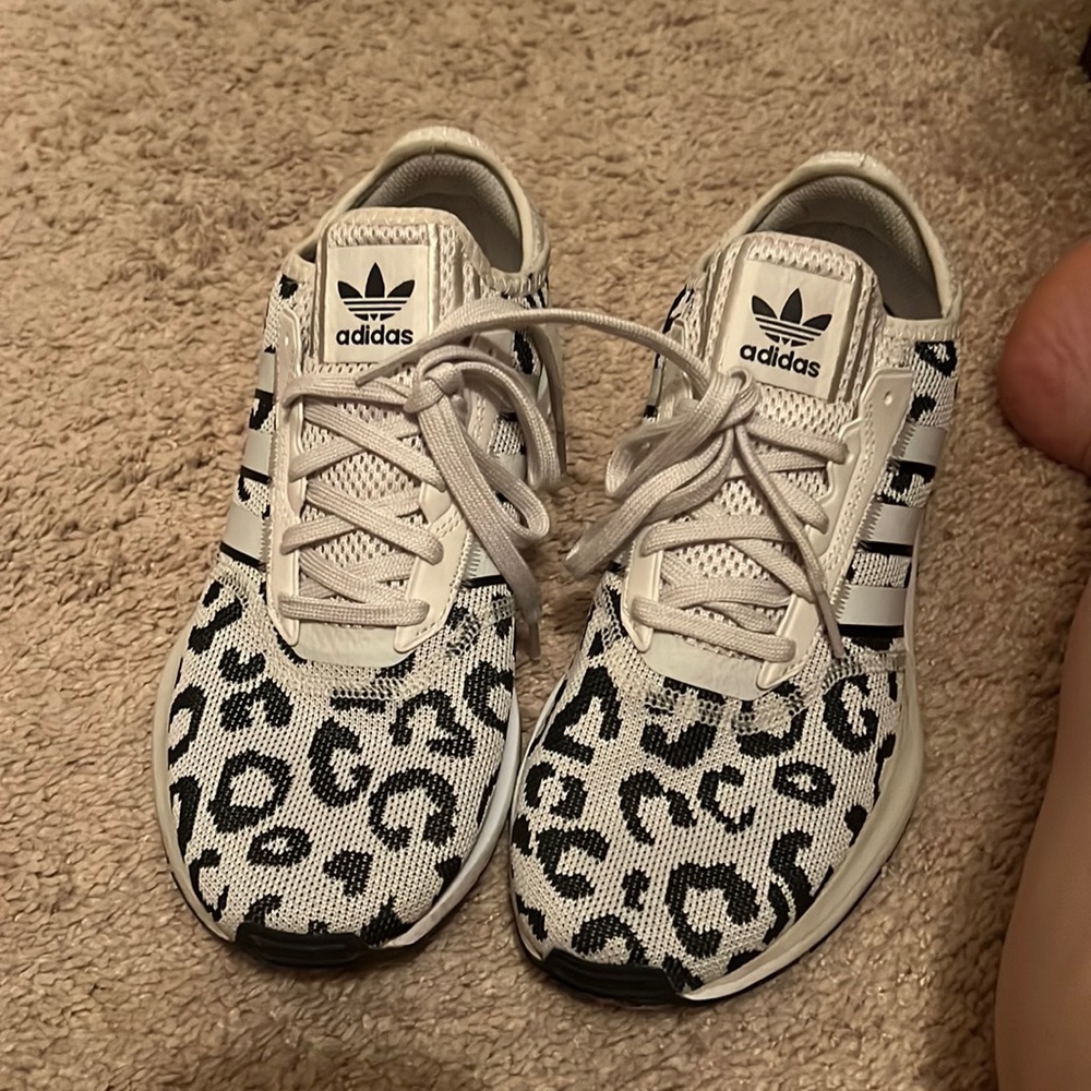 Adidas swift run size 10